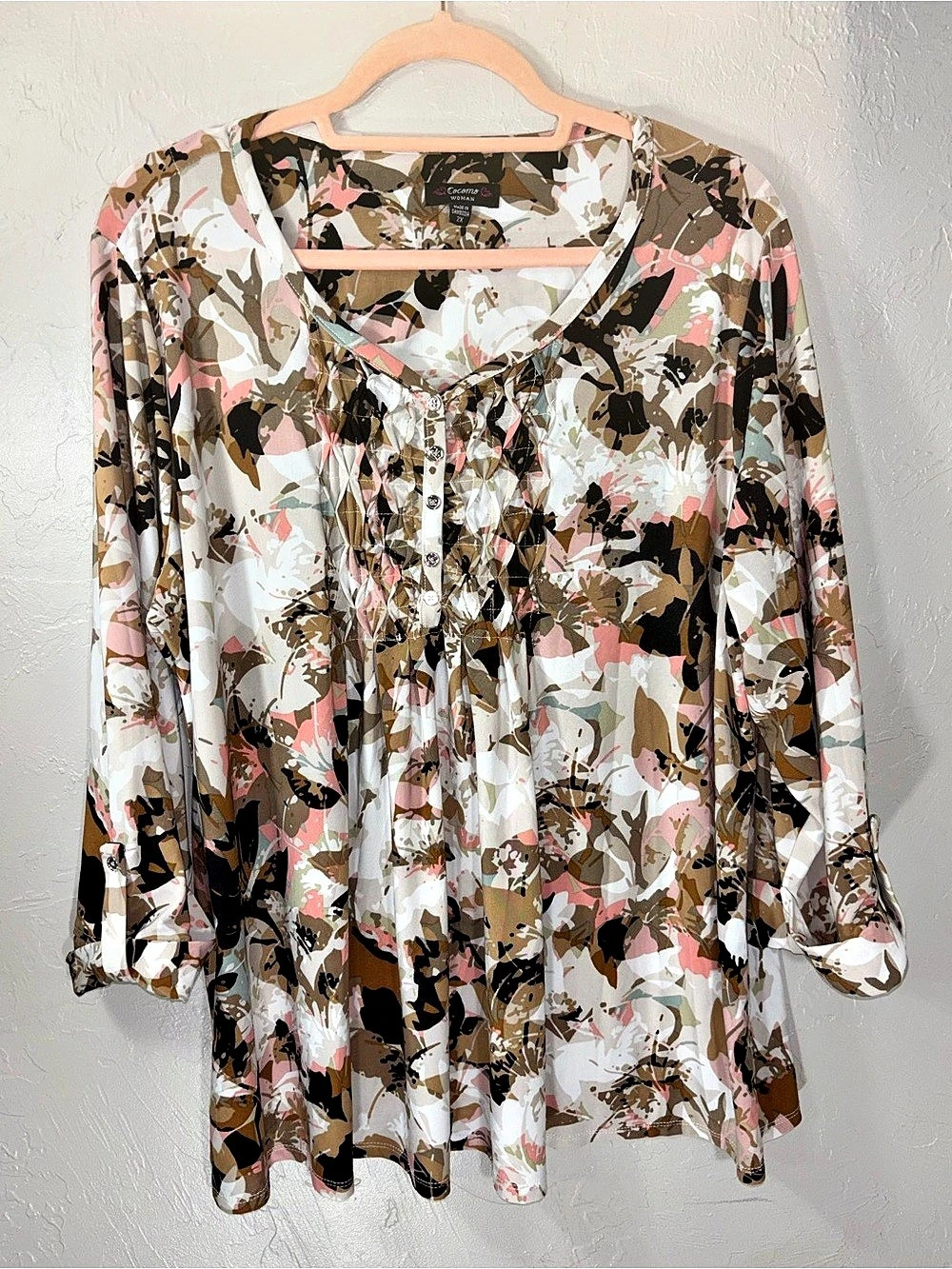 Cocomo Woman Floral Blouse in Pink & White 2X